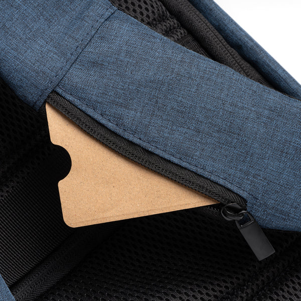 Detalle de la mochila antirrobo de rpet para portatil norden en color denim vigore
