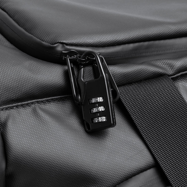 Detalle del bolso mochila multifuncion de pu leather fantom en color negro