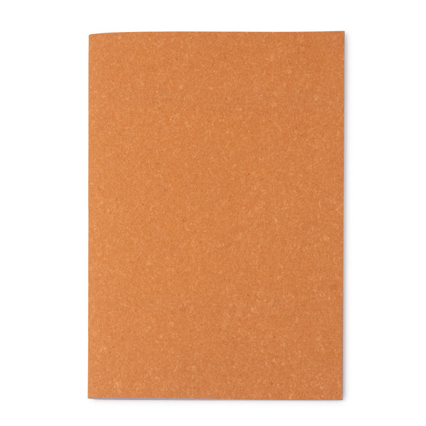 Acabado de la libreta de piel reciclada tapa blanda marron