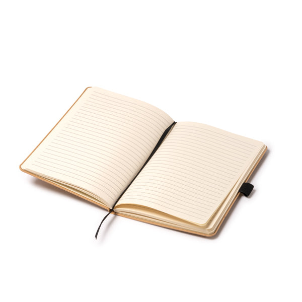 Detalle de la tapa de bambu de la libreta personalizada