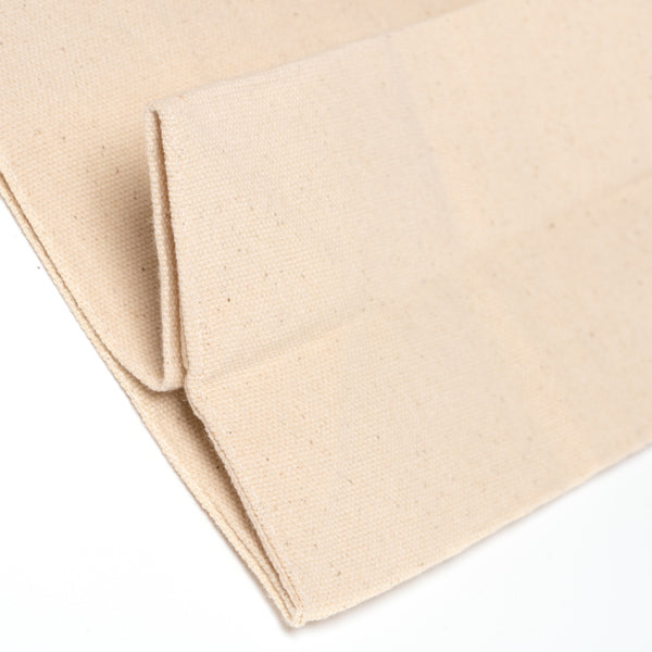 Detalle de la bolsa de algodon organico con fuelle lopis en color crudo