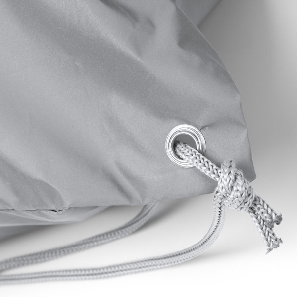 Detalle de la mochila de cuerdas reflectante lazar en color gris