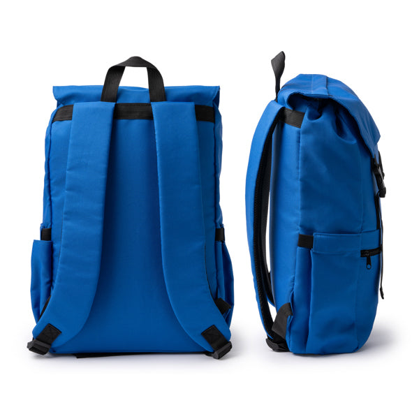 Detalle de la mochila de rpet con solapa ajustable solap en color royal