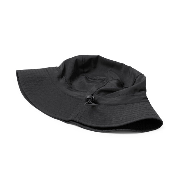 Detalle del gorro bob impermeable ajustable ayora en color negro