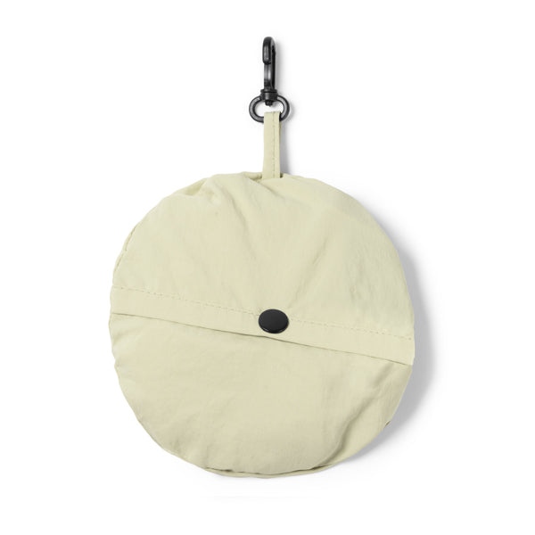 Detalle del gorro deportivo impermeable plegable lagos en color beige
