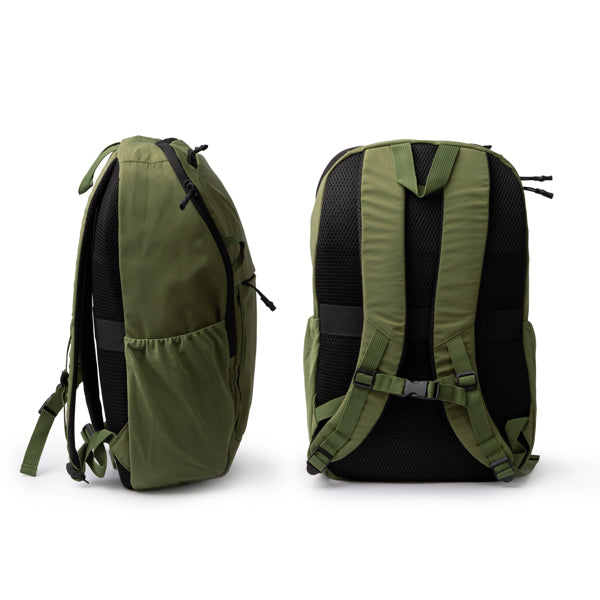 Detalle de la mochila de nylon taslon para portatil vermont en color verde oscuro