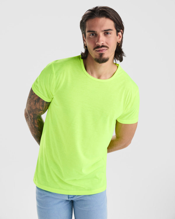 Camiseta Akita CA6534 Hombre Amarillo Fluor personalizable con bordado, serigrafia y DTF | LogoLider