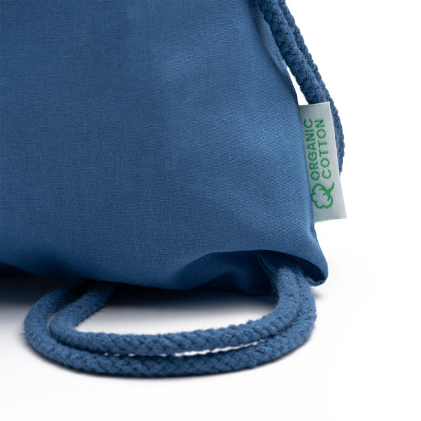 Detalle de la mochila de cuerdas de algodon organico brest en color azul riviera