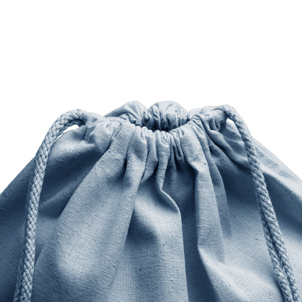 Detalle de la mochila de cuerdas de canamo naska en color azul riviera