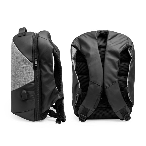 Detalle de la mochila antirrobo de nylon con salida usb moana en color gris vigore