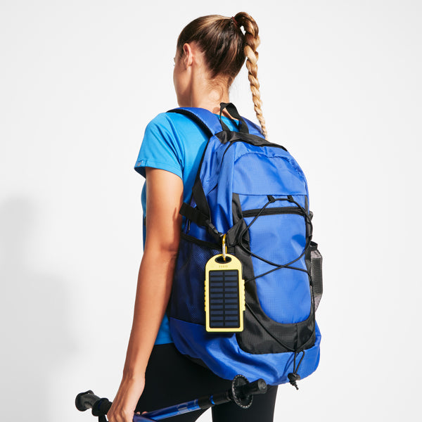 Detalle de la mochila deportiva de nylon ripstop otawa en color royal