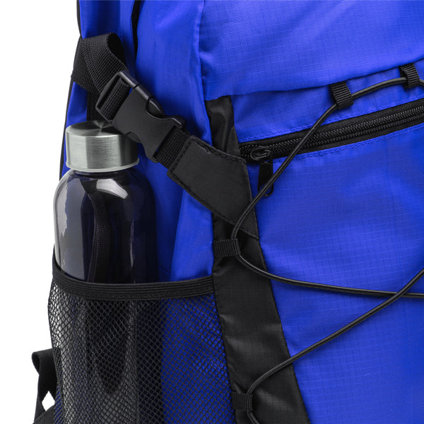Detalle de la mochila deportiva de nylon ripstop otawa en color royal