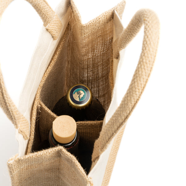 Detalle de la bolsa de yute para dos botellas loire en color crudo