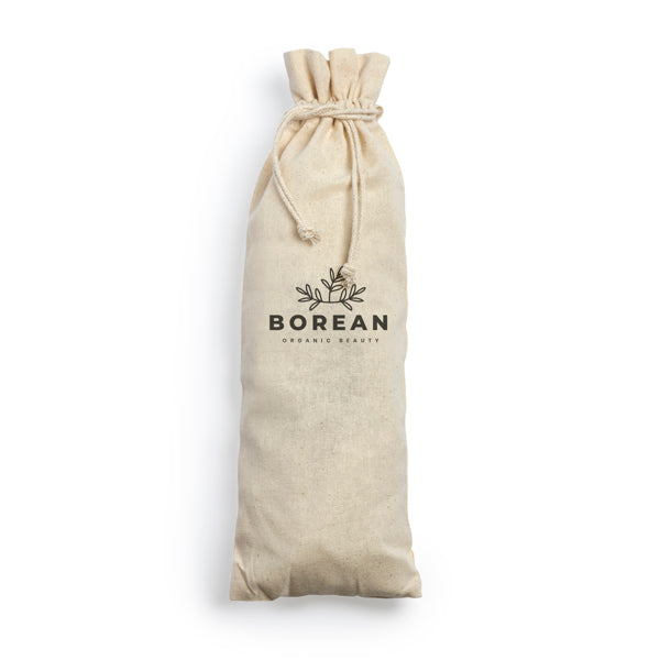 Detalle de la bolsa de algodon para botellas con cordones napa en color crudo