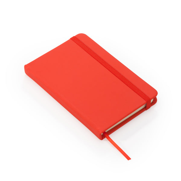 Detalle de la libreta de bolsillo A6 de polipiel roja personalizada
